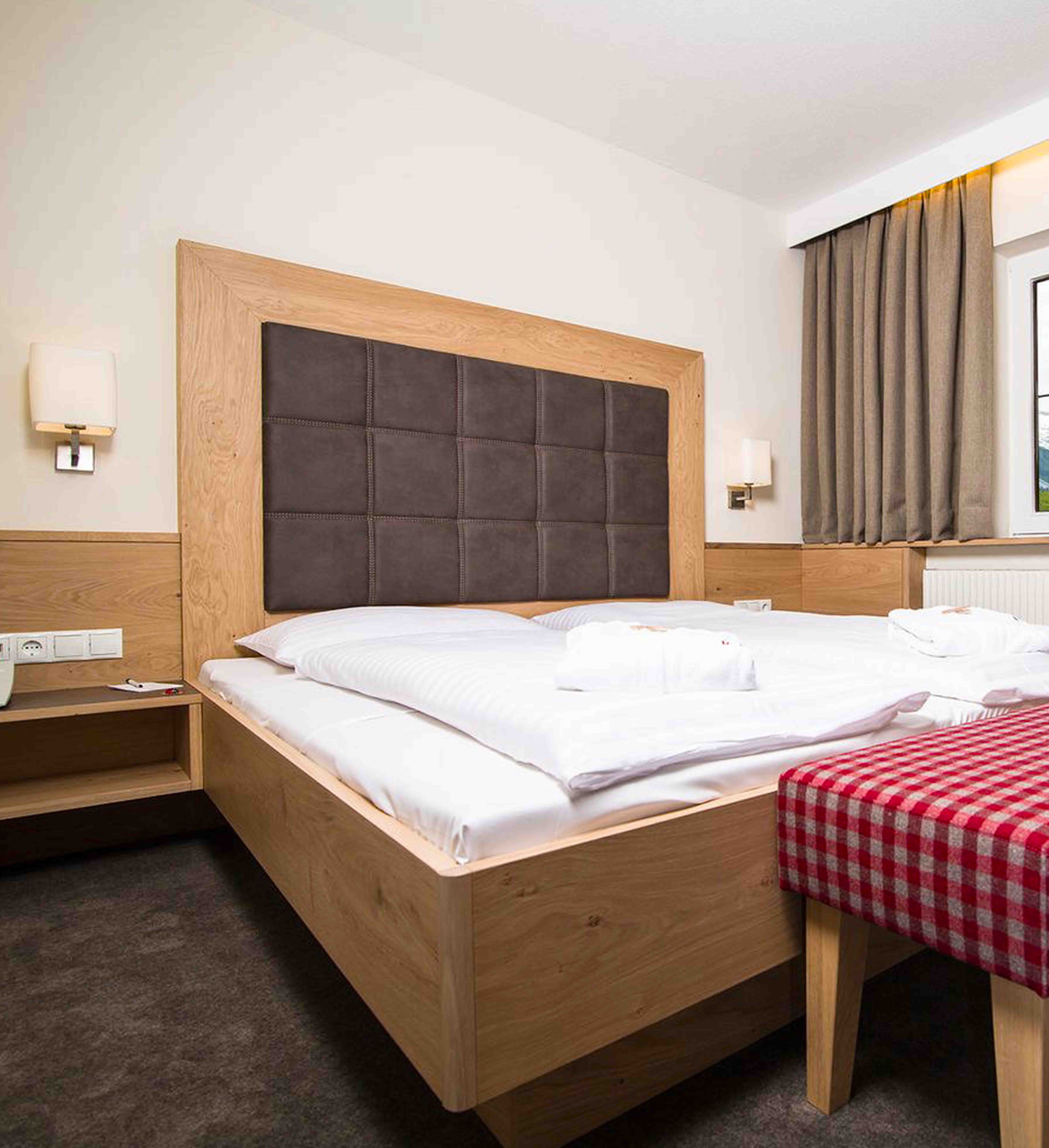 RESIDENCE 15330/30-SLS RESIDENCE 15330/30-SLS